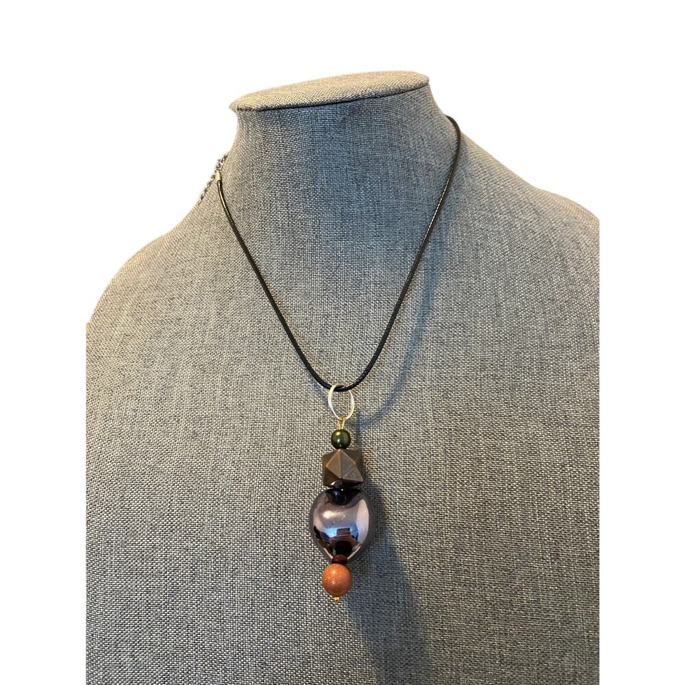 Abstract art deco bead pendant necklace